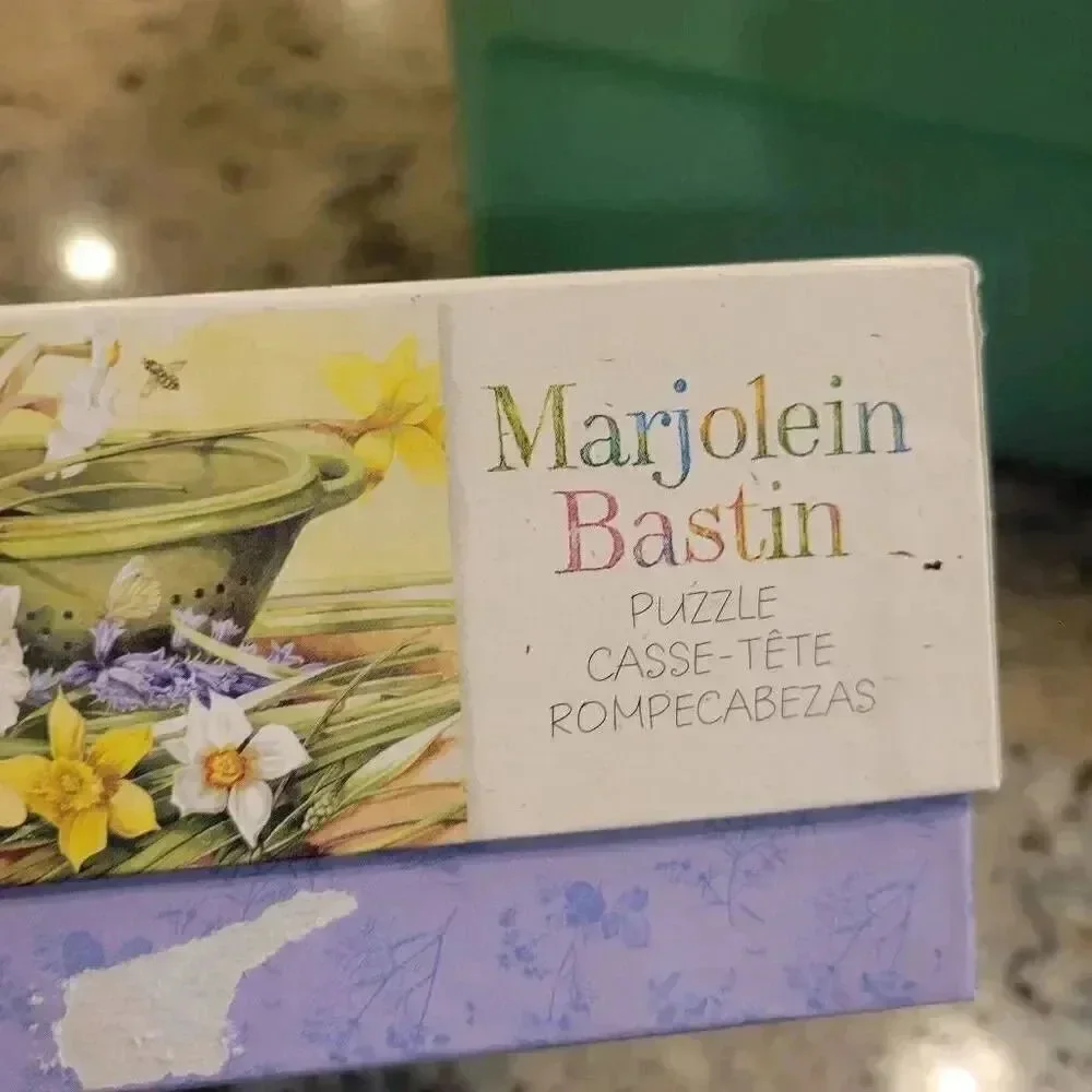 Hasbro Nature's Treasures Marjolein Bastin 750 pc Jigsaw Puzzle
